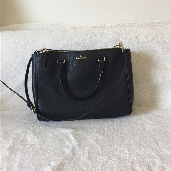 kate spade Handbags - NWOT ♠️ Kate Spade tote with strap